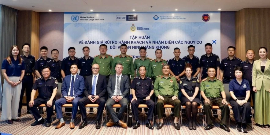 Hải quan nâng cao năng lực kiểm soát hành khách tại các cảng hàng không quốc tế