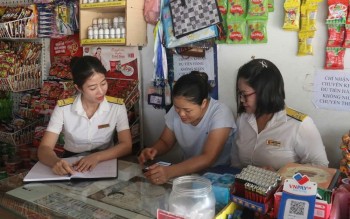 Thuế cơ sở 10 tỉnh Phú Thọ: 97% người nộp thuế cài đặt, sử dụng thành thạo ứng dụng eTax Mobile