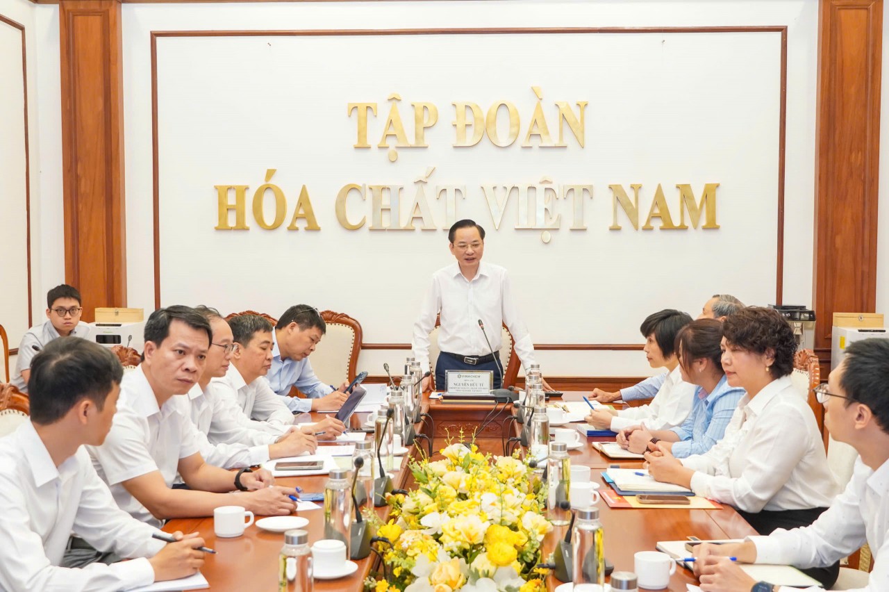Từ đất hiếm đến bán dẫn: Vinachem mở lối vào chuỗi giá trị công nghệ chiến lược Từ đất hiếm đến bán dẫn: Vinachem mở lối vào chuỗi giá trị công nghệ chiến lược