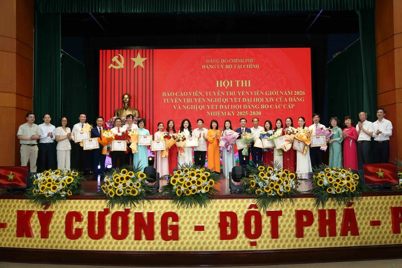 17 thí sinh sẽ tham dự Hội thi Báo cáo viên, Tuyên truyền viên giỏi Đảng bộ Chính phủ năm 2026 17 thí sinh sẽ tham dự Hội thi Báo cáo viên, Tuyên truyền viên giỏi Đảng bộ Chính phủ năm 2026