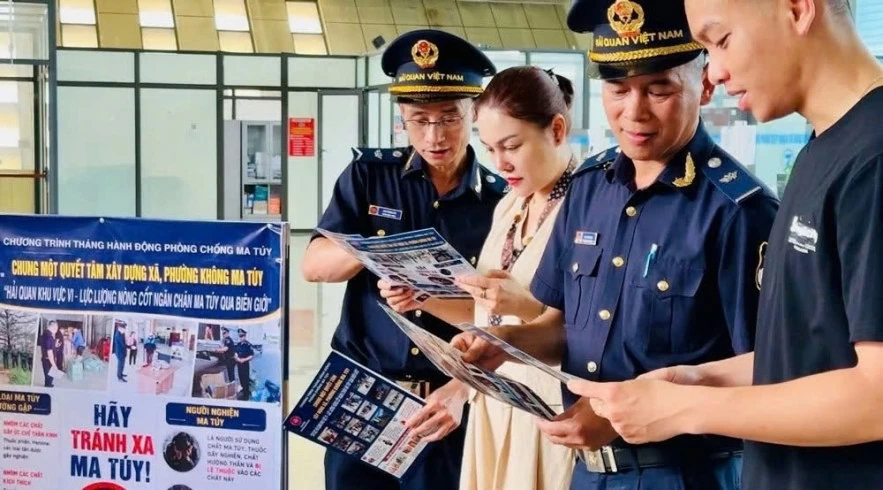 Hải quan chủ động đấu tranh với tội phạm ma tuý từ sớm, từ xa