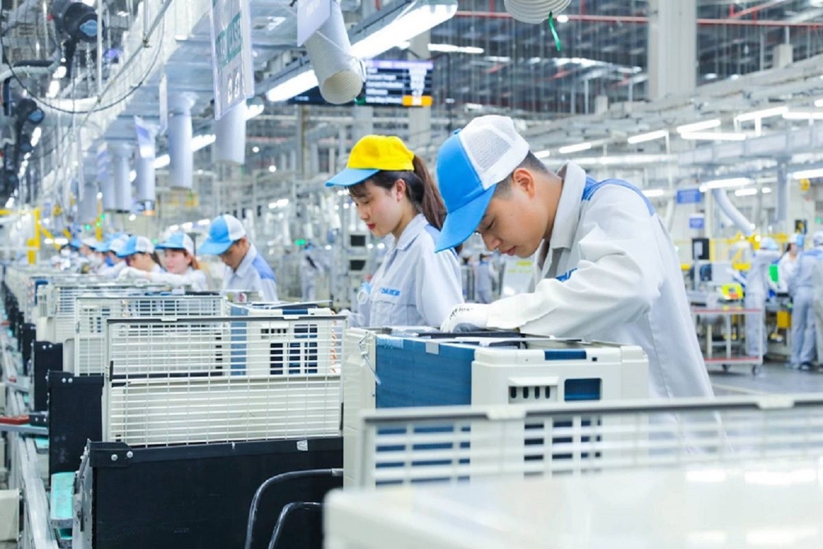 Nghị quyết số 10: Tái định hình chiến lược thu hút FDI Nghị quyết số 10: Tái định hình chiến lược thu hút FDI