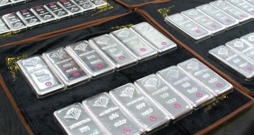Ngày 26/6: Giá bạc trong nước đảo chiều tăng, thế giới giảm mạnh