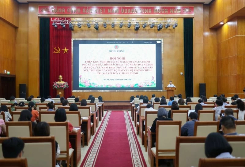 Thống nhất các giải pháp để đẩy nhanh xử lý nhà, đất dôi dư sau sắp xếp chính quyền 2 cấp