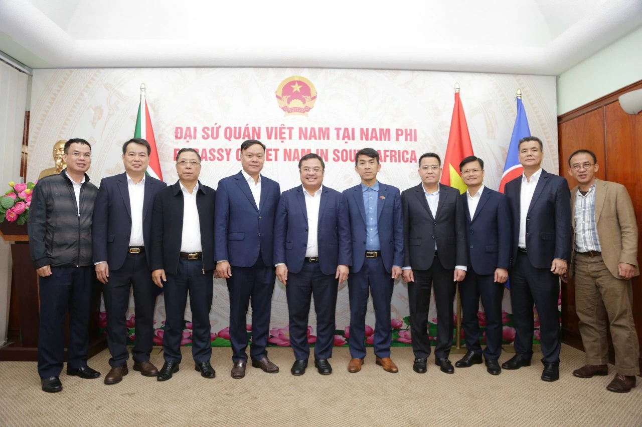 Mở rộng không gian phát triển từ Nam Phi: Vinachem từng bước kết nối chuỗi giá trị hóa chất quốc tế Mở rộng không gian phát triển từ Nam Phi: Vinachem từng bước kết nối chuỗi giá trị hóa chất quốc tế