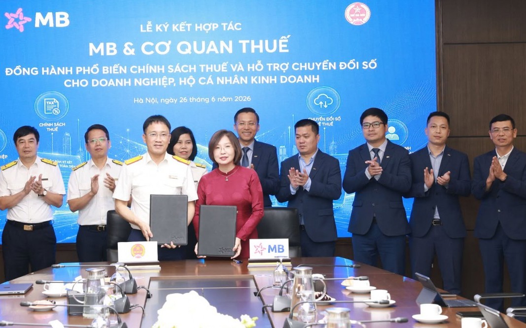 Cục Thuế cùng Ngân hàng MB ký kết hợp tác đồng hành chuyển đổi số hộ kinh doanh