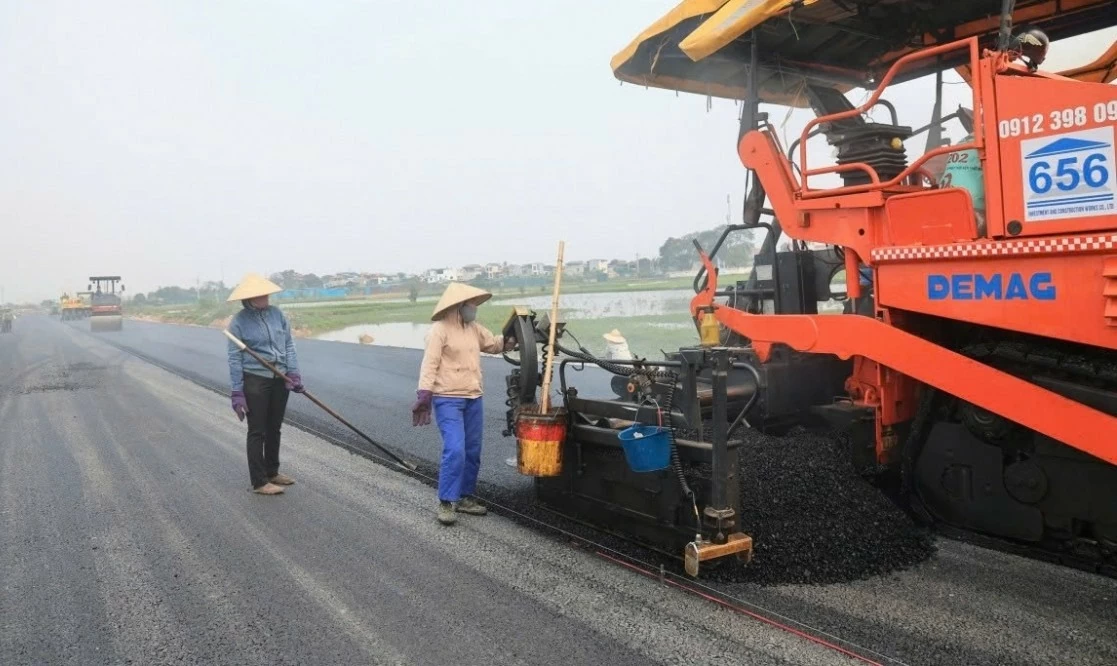 Hà Nội ước giải ngân vốn đầu tư công đạt 63.942 tỷ đồng trong 6 tháng đầu năm Hà Nội ước giải ngân vốn đầu tư công đạt 63.942 tỷ đồng trong 6 tháng đầu năm