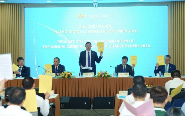 Đại hội đồng cổ đông Vietnam Airlines: Nhắm doanh thu kỷ lục gần 140.000 tỷ đồng, "biến số" từ giá nhiên liệu bay