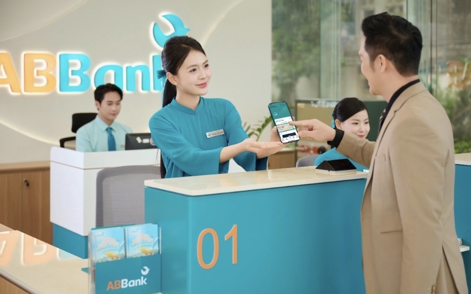 ABBank được vinh danh 2 giải thưởng quốc tế về công nghệ và ngân hàng bán lẻ