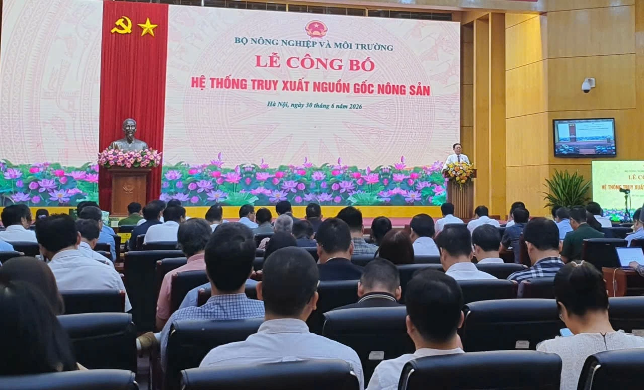 Phó Thủ tướng Hồ Quốc Dũng: Truy xuất nguồn gốc là chìa khóa nâng cao giá trị và sức cạnh tranh của nông sản Việt Phó Thủ tướng Hồ Quốc Dũng: Truy xuất nguồn gốc là chìa khóa nâng cao giá trị và sức cạnh tranh của nông sản Việt
