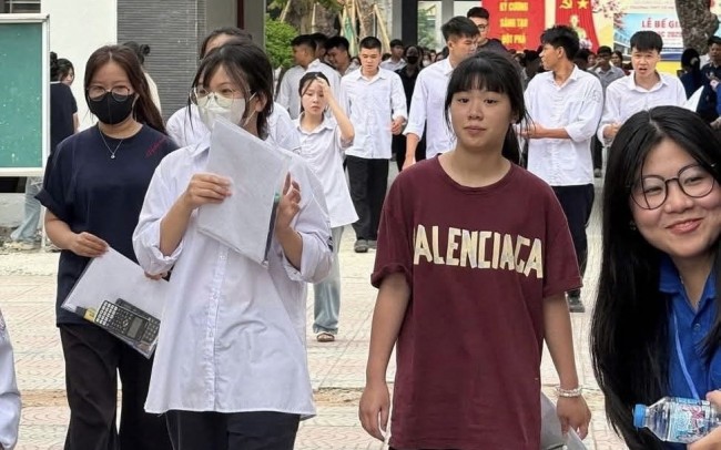 Phổ điểm thi tốt nghiệp THPT 2026: Đề thi phân hóa tốt, không còn “mưa” điểm giỏi