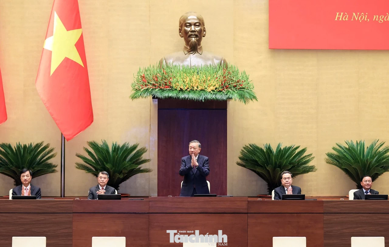 “Mạch máu” tài chính quốc gia vận hành thông suốt trong mô hình mới “Mạch máu” tài chính quốc gia vận hành thông suốt trong mô hình mới