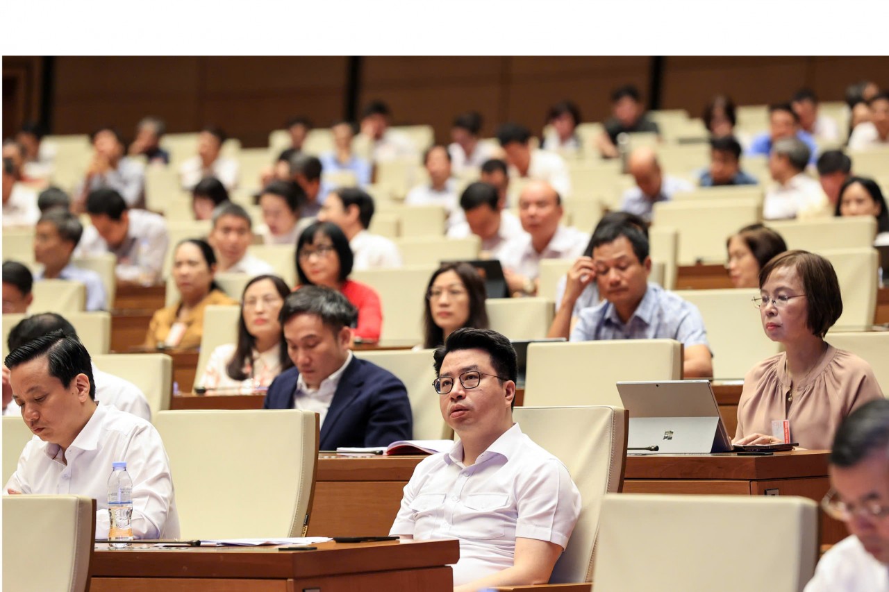 Hội nghị toàn quốc sơ kết 1 năm vận hành mô hình tổ chức tổng thể của hệ thống chính trị, mô hình chính quyền 3 cấp Hội nghị toàn quốc sơ kết 1 năm vận hành mô hình tổ chức tổng thể của hệ thống chính trị, mô hình chính quyền 3 cấp