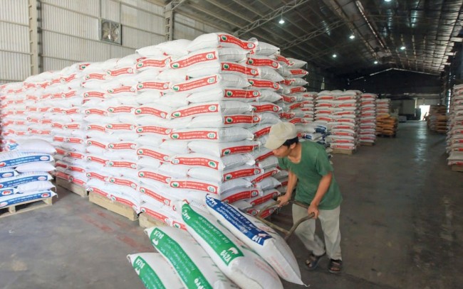 Giá thịt lợn, thức ăn chăn nuôi và phân bón đồng loạt chịu áp lực tăng