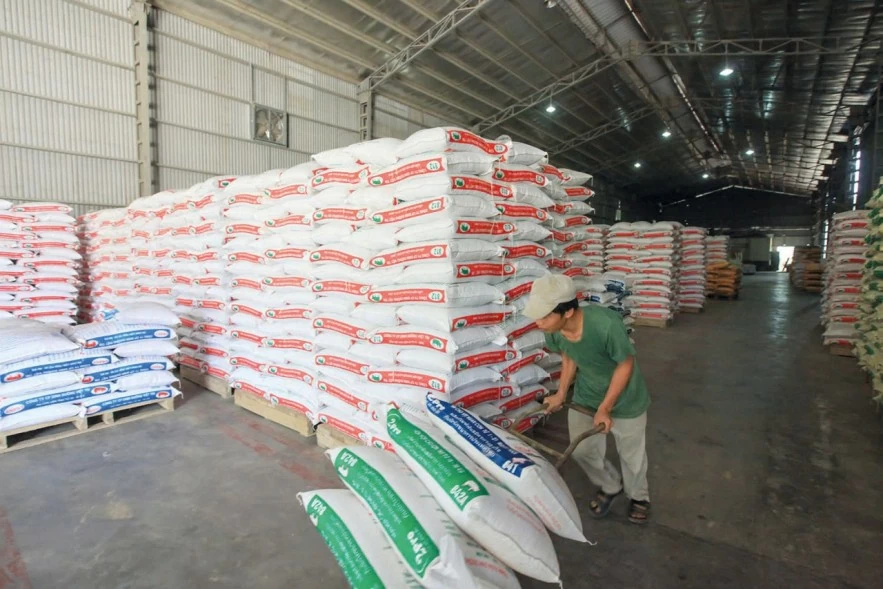 Giá thịt lợn, thức ăn chăn nuôi và phân bón đồng loạt chịu áp lực tăng