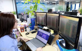Chứng khoán ngày 2/7: VN-Index tích lũy dưới vùng kháng cự, chờ động lực bứt phá