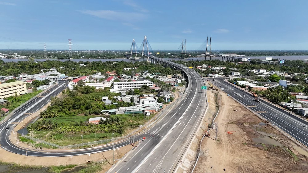 Đô thị đồng bộ chính là “hạ tầng mềm” của Vĩnh Long trong chu kỳ phát triển mới Đô thị đồng bộ chính là “hạ tầng mềm” của Vĩnh Long trong chu kỳ phát triển mới