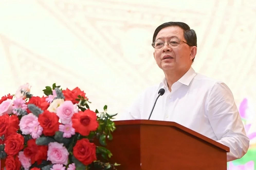 Phó Thủ tướng Hồ Quốc Dũng giao mục tiêu tăng trưởng 4% cho ngành Nông nghiệp và Môi trường Phó Thủ tướng Hồ Quốc Dũng giao mục tiêu tăng trưởng 4% cho ngành Nông nghiệp và Môi trường