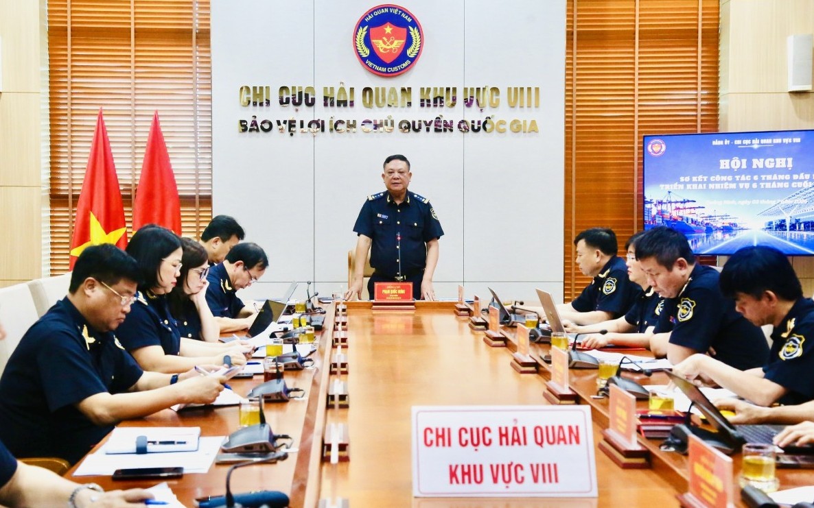 Hải quan khu vực VIII tạo thuận lợi thương mại, thu ngân sách gần 9.820 tỷ đồng