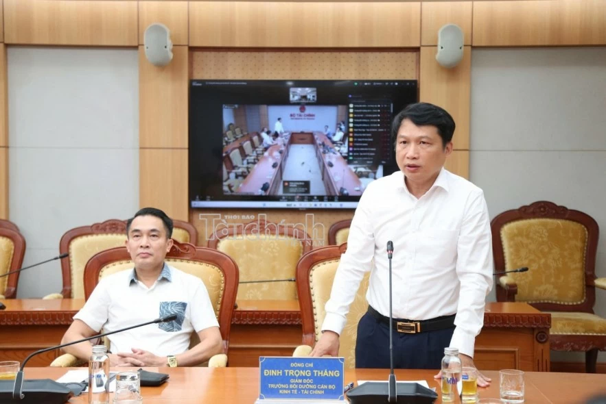 Bồi dưỡng kỹ năng số cho cán bộ, công chức, viên chức 34 đơn vị thuộc, trực thuộc Bộ Tài chính Bồi dưỡng kỹ năng số cho cán bộ, công chức, viên chức 34 đơn vị thuộc, trực thuộc Bộ Tài chính