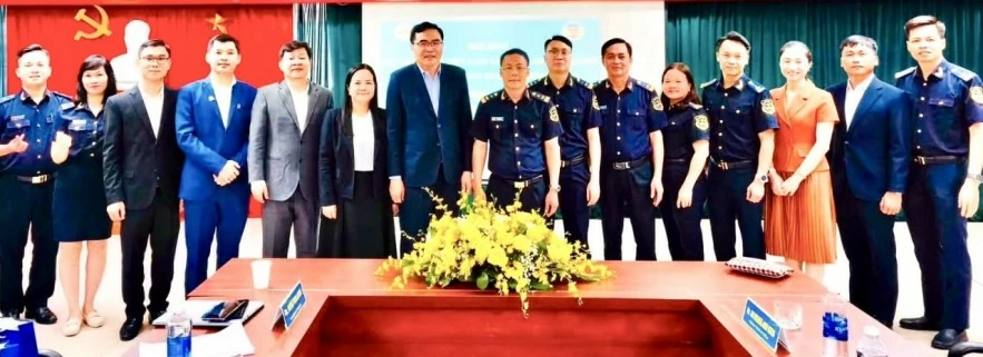 Hải quan Việt Nam - Campuchia tăng cường hợp tác kiểm tra sau thông quan Hải quan Việt Nam - Campuchia tăng cường hợp tác kiểm tra sau thông quan