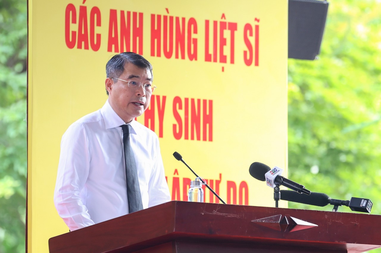 Phát biểu của Thủ tướng Lê Minh Hưng tại lễ triển khai tìm kiếm, quy tập hài cốt liệt sĩ tại Công viên Lê Thị Riêng Phát biểu của Thủ tướng Lê Minh Hưng tại lễ triển khai tìm kiếm, quy tập hài cốt liệt sĩ tại Công viên Lê Thị Riêng
