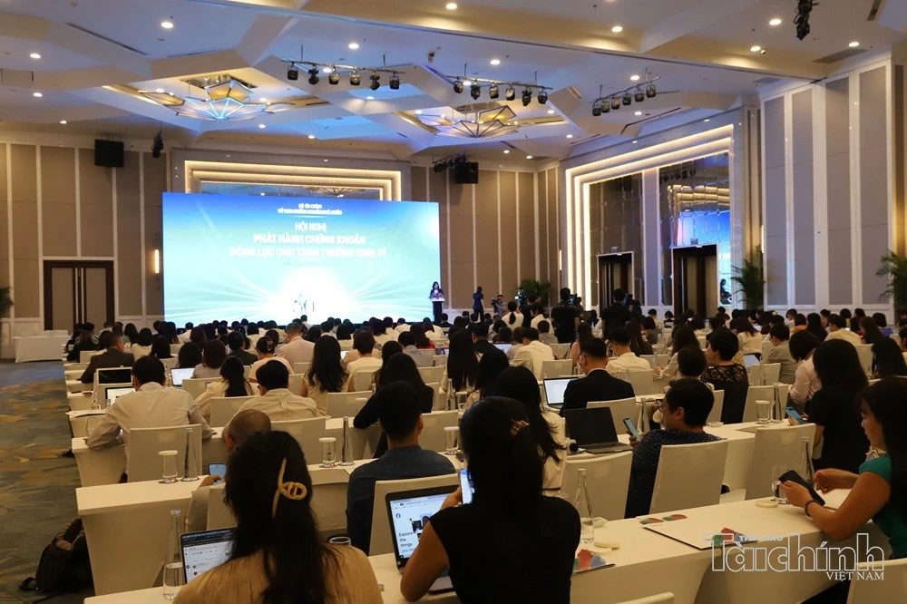 Phát hành chứng khoán: Mở rộng kênh huy động vốn cho doanh nghiệp và nền kinh tế Phát hành chứng khoán: Mở rộng kênh huy động vốn cho doanh nghiệp và nền kinh tế