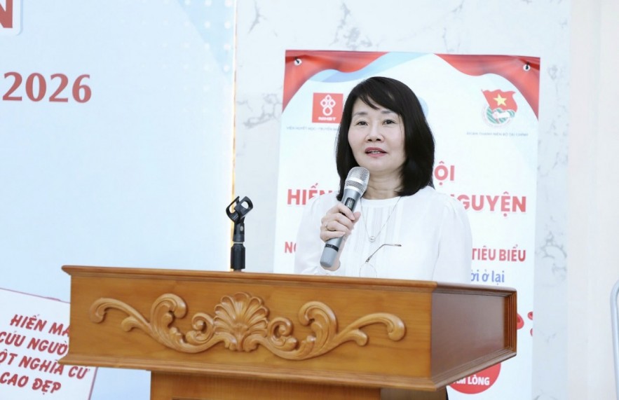 Hơn 4.500 “giọt hồng” nối dài hành trình sẻ chia của cán bộ, công chức Bộ Tài chính Hơn 4.500 “giọt hồng” nối dài hành trình sẻ chia của cán bộ, công chức Bộ Tài chính