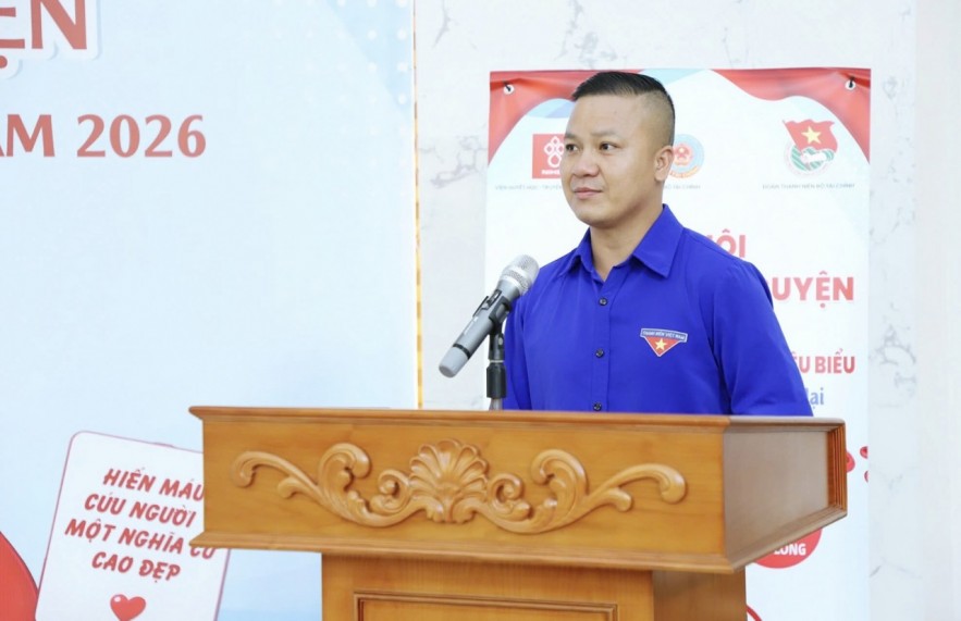 Hơn 4.500 “giọt hồng” nối dài hành trình sẻ chia của cán bộ, công chức Bộ Tài chính Hơn 4.500 “giọt hồng” nối dài hành trình sẻ chia của cán bộ, công chức Bộ Tài chính
