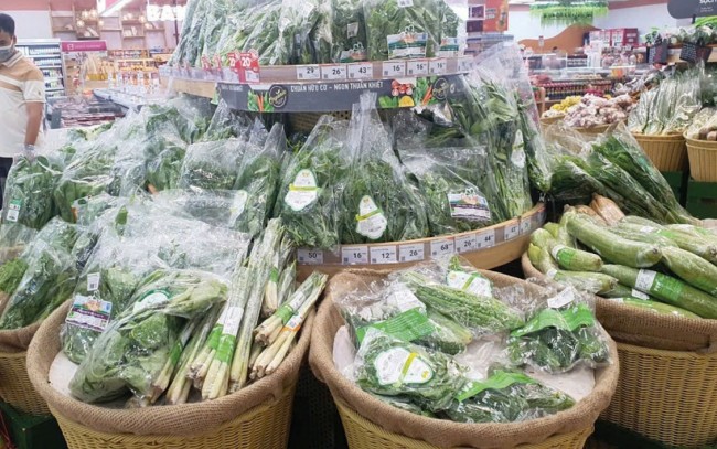 Giữ ổn định mặt bằng giá giữa nhiều sức ép