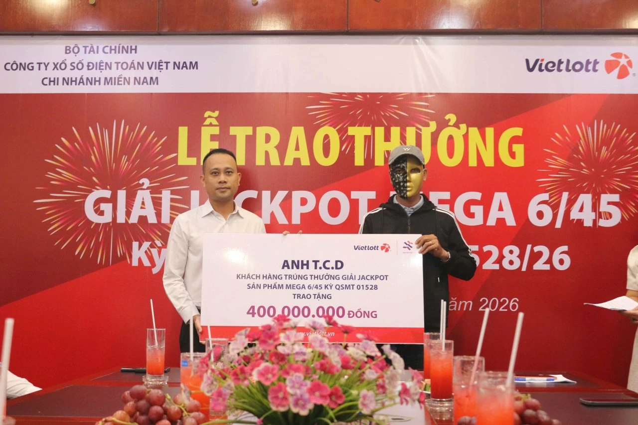 Mua vé từ người bán dạo, người đàn ông tại An Giang trúng vé số Vietlott hơn 23,4 tỷ đồng Mua vé từ người bán dạo, người đàn ông tại An Giang trúng vé số Vietlott hơn 23,4 tỷ đồng
