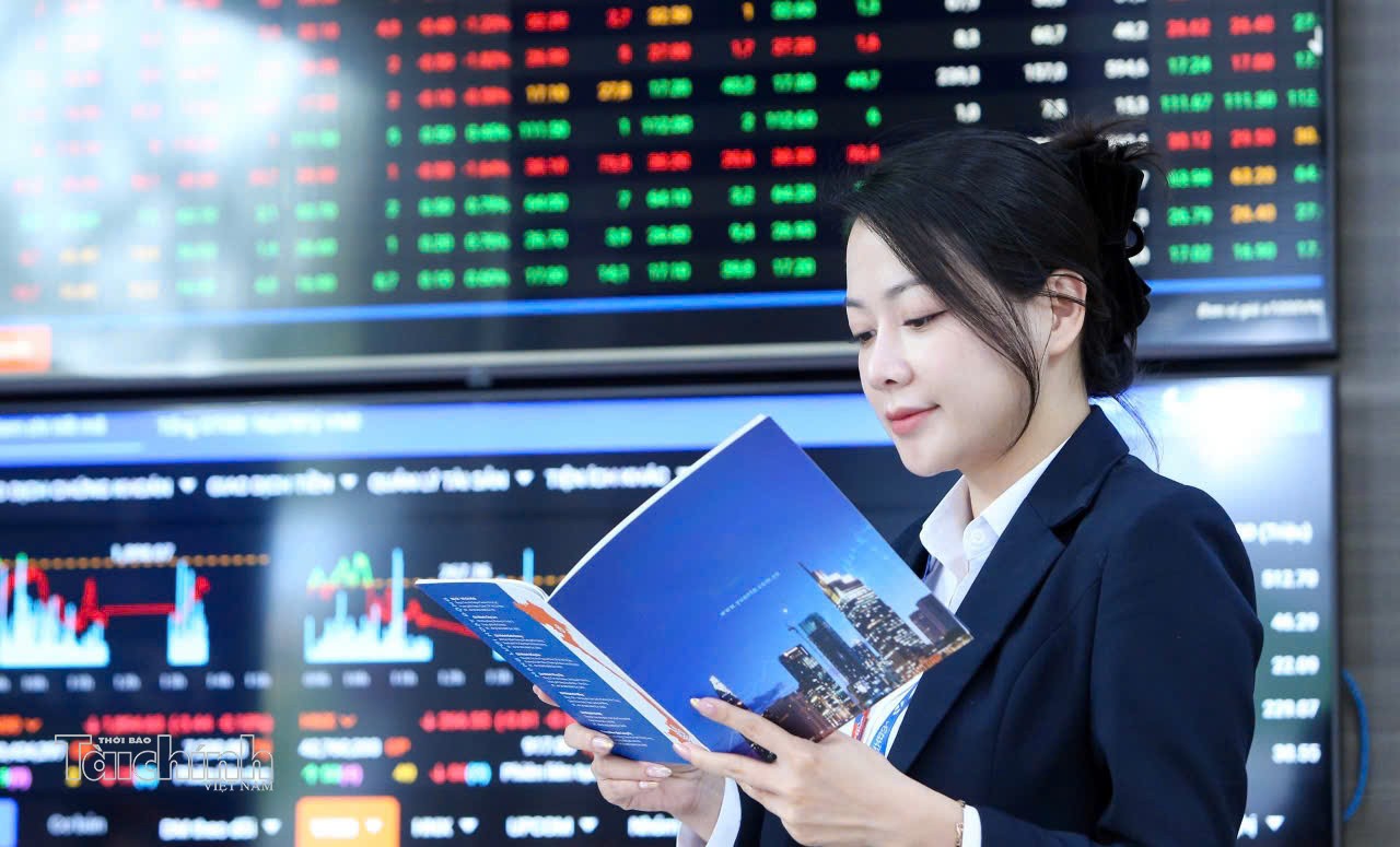 Chứng khoán ngày 8/7: Thị trường hồi phục phiên thứ hai, thanh khoản phát tín hiệu tích cực Chứng khoán ngày 8/7: Thị trường hồi phục phiên thứ hai, thanh khoản phát tín hiệu tích cực