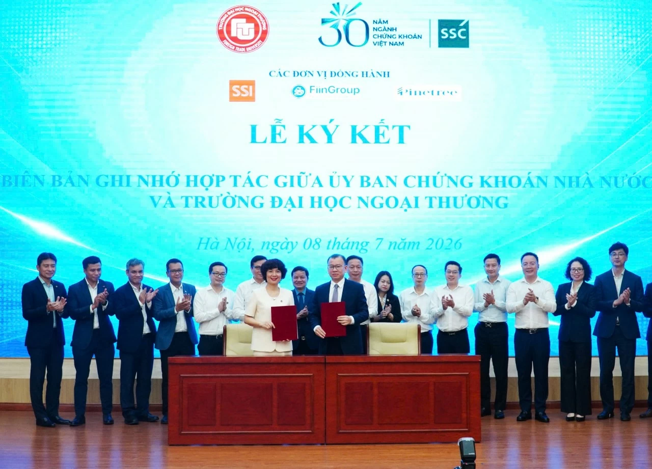 Ủy ban Chứng khoán Nhà nước hợp tác với các trường đại học lớn phát triển nguồn nhân lực cho thị trường chứng khoán Ủy ban Chứng khoán Nhà nước hợp tác với các trường đại học lớn phát triển nguồn nhân lực cho thị trường chứng khoán
