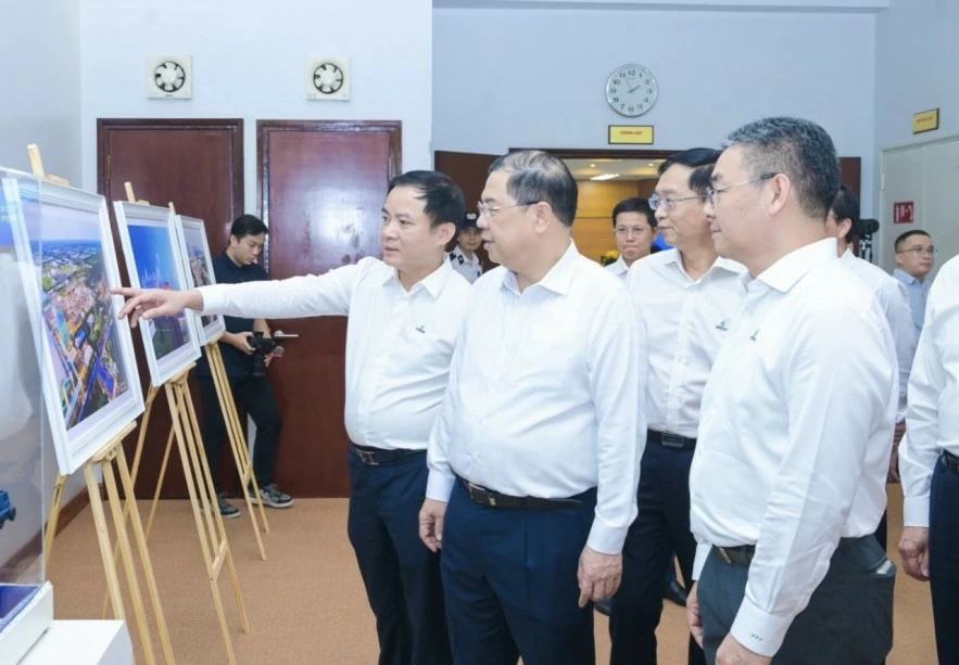 Petrovietnam đóng góp quan trọng vào ổn định kinh tế vĩ mô, bảo đảm các cân đối lớn của nền kinh tế