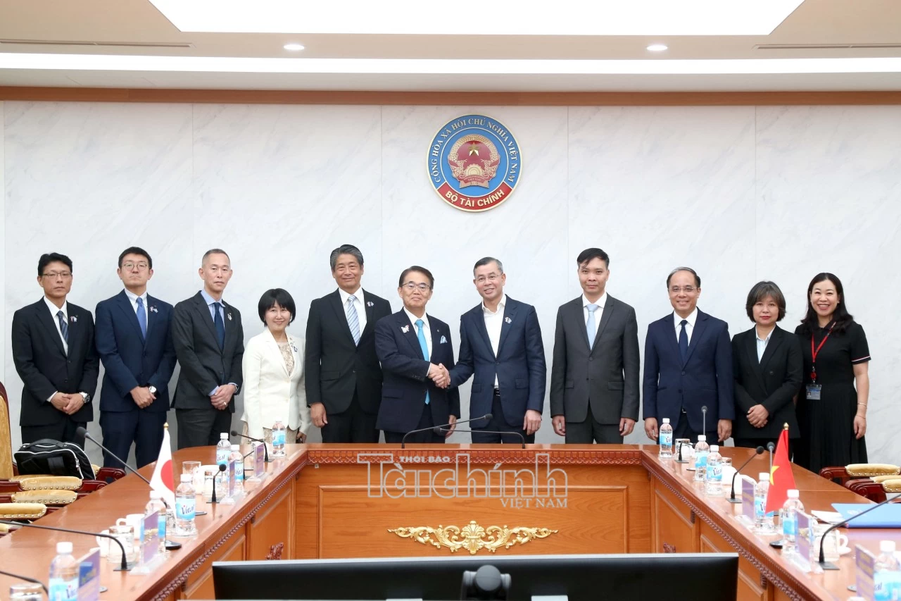 Bộ trưởng  Ngô Văn Tuấn tiếp Thống đốc tỉnh Aichi (Nhật Bản) Ohmura Hideaki: Thúc đẩy chuỗi cung ứng và đổi mới sáng tạo