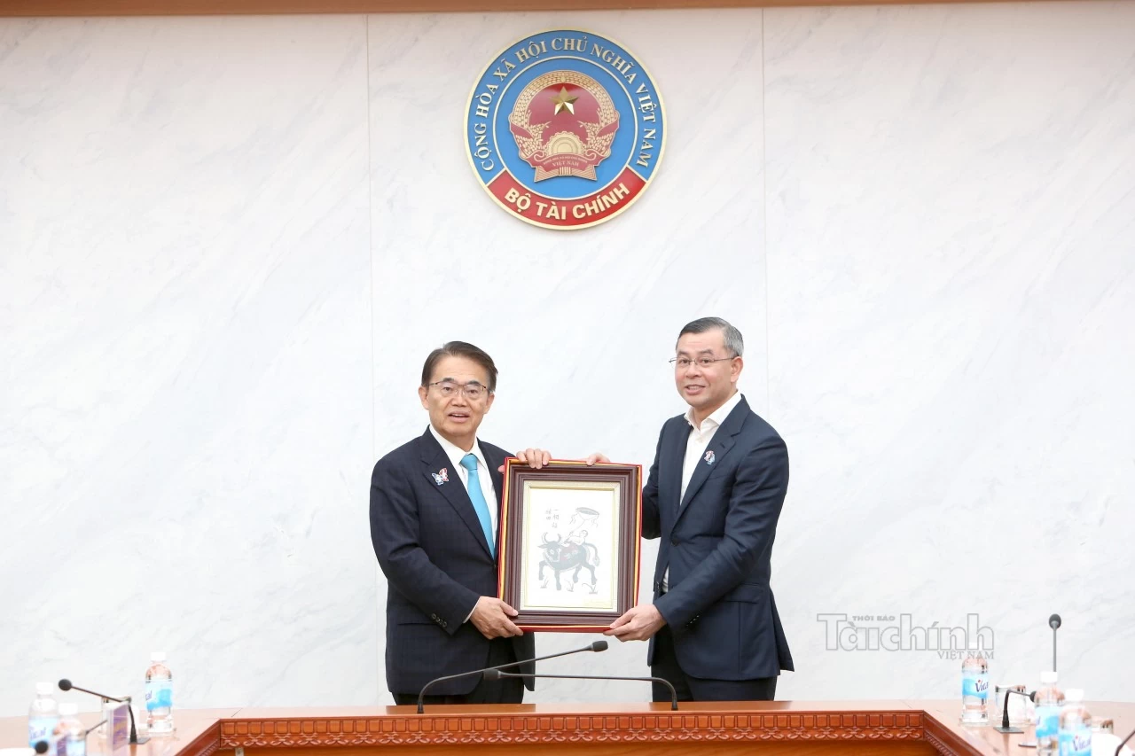 Bộ trưởng  Ngô Văn Tuấn tiếp Thống đốc tỉnh Aichi (Nhật Bản) Ohmura Hideaki: Thúc đẩy chuỗi cung ứng và đổi mới sáng tạo