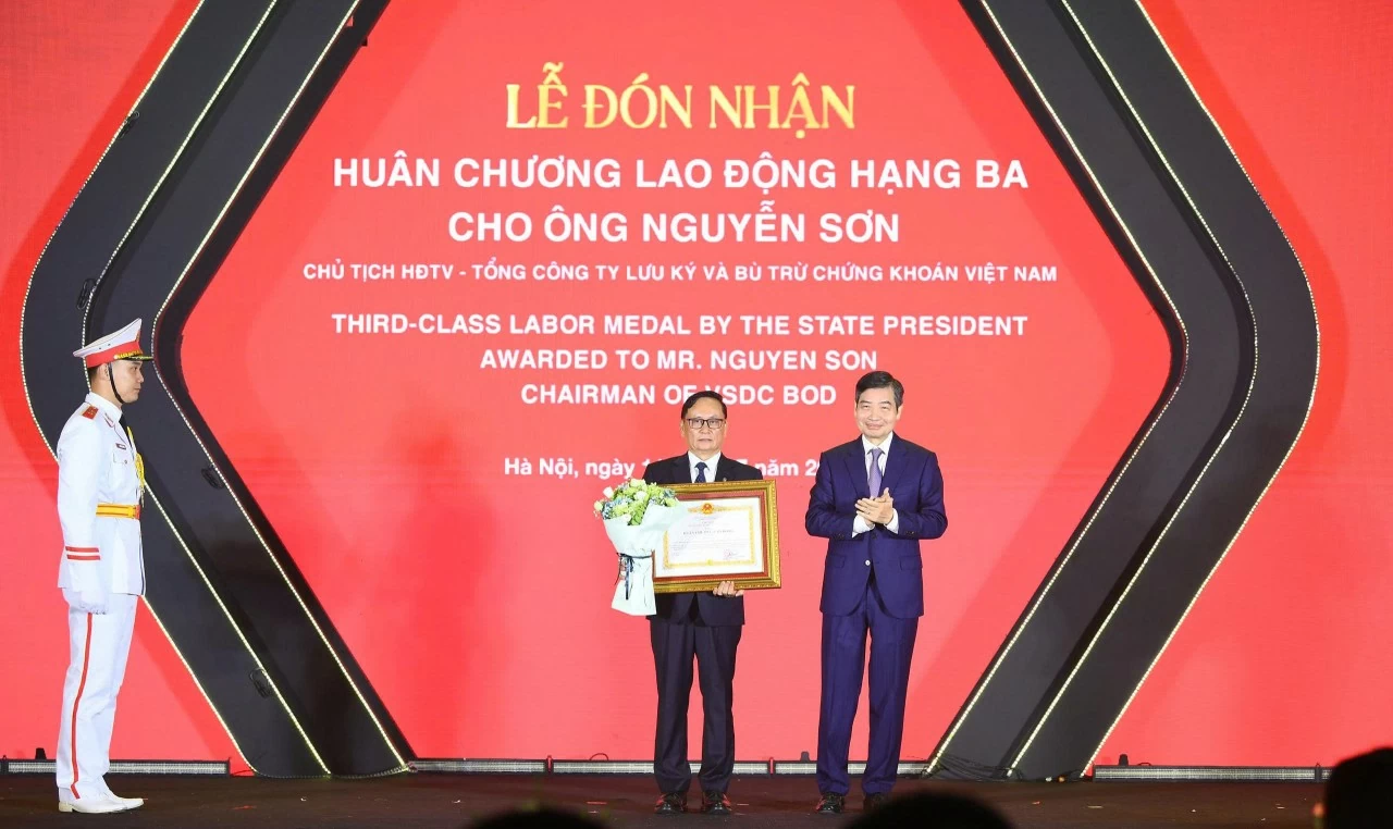 VSDC giữ vai trò thiết yếu và đóng góp quan trọng cho sự phát triển của thị trường chứng khoán VSDC giữ vai trò thiết yếu và đóng góp quan trọng cho sự phát triển của thị trường chứng khoán