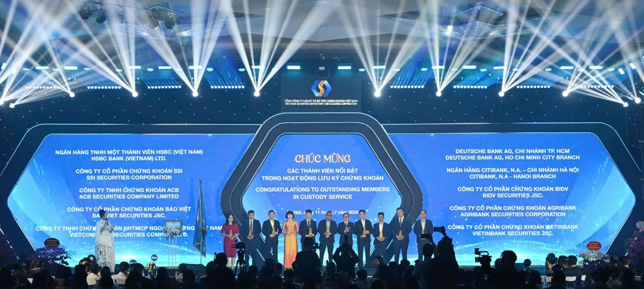 VSDC giữ vai trò thiết yếu và đóng góp quan trọng cho sự phát triển của thị trường chứng khoán VSDC giữ vai trò thiết yếu và đóng góp quan trọng cho sự phát triển của thị trường chứng khoán