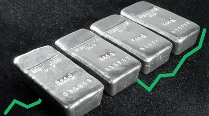 Ngày 13/7: Giá bạc trong nước và thế giới tiếp tục đi xuống