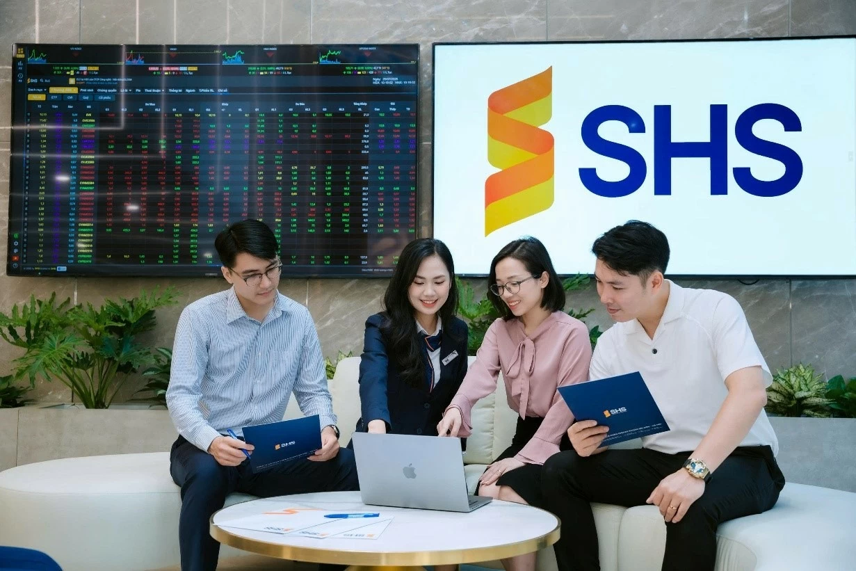 SHS ba năm liên tiếp được vinh danh “Nơi làm việc tốt nhất châu Á”: Con người là nền tảng của chiến lược phát triển bền vững