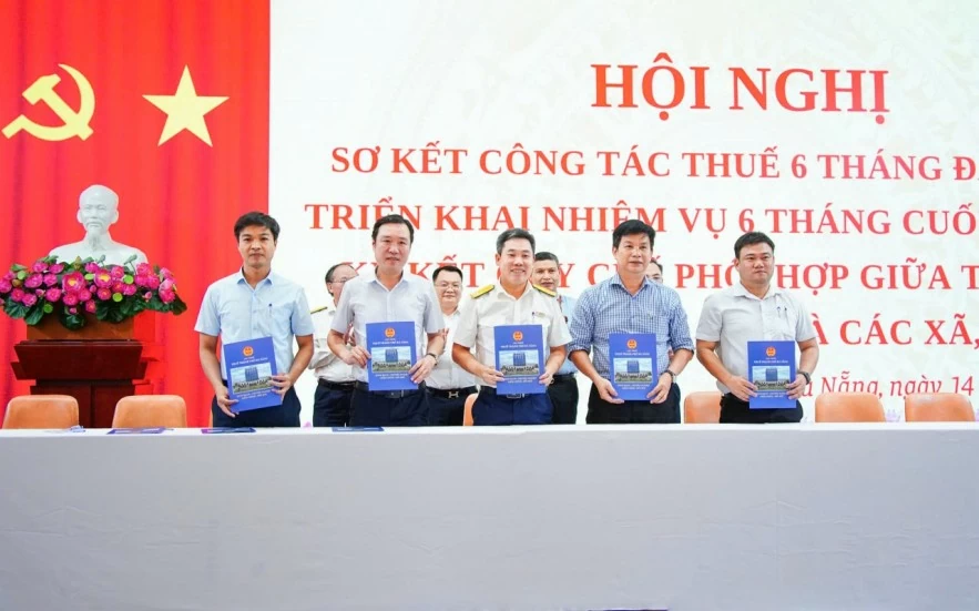 Thuế TP. Đà Nẵng thu ngân sách 6 tháng đạt hơn 48.000 tỷ đồng Thuế TP. Đà Nẵng thu ngân sách 6 tháng đạt hơn 48.000 tỷ đồng