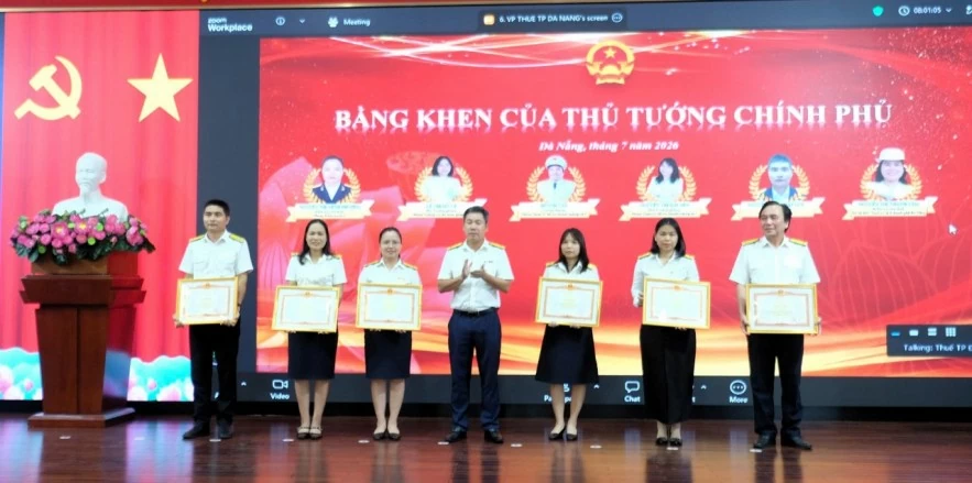 Thuế TP. Đà Nẵng thu ngân sách 6 tháng đạt hơn 48.000 tỷ đồng Thuế TP. Đà Nẵng thu ngân sách 6 tháng đạt hơn 48.000 tỷ đồng