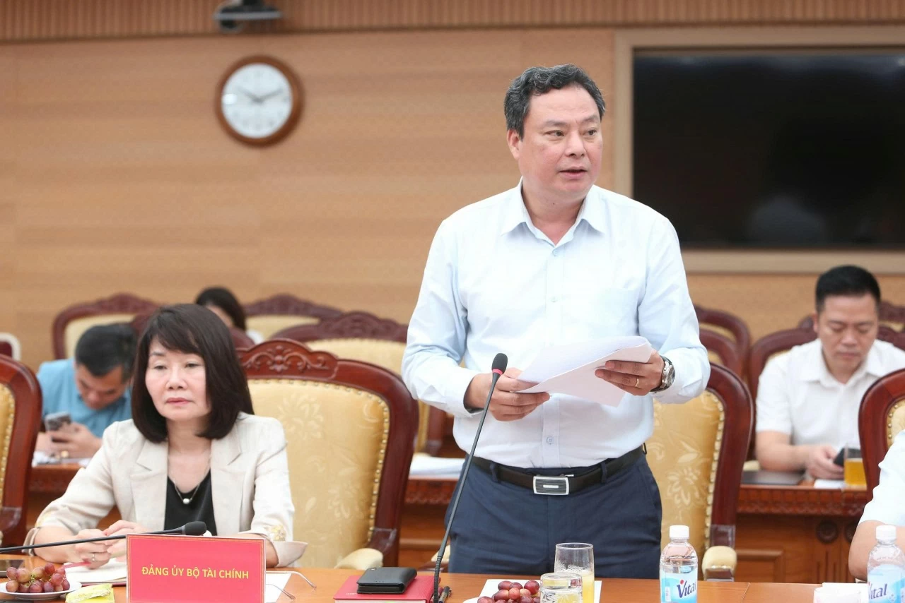 Tăng trưởng cao phải đi đôi với giữ kỷ luật vĩ mô