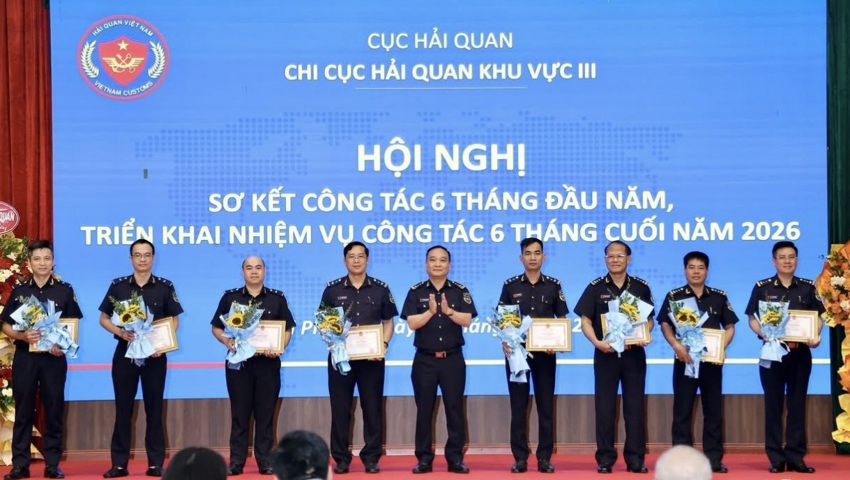 Hải quan khu vực III phấn đấu hoàn thành mục tiêu thu ngân sách 100.000 tỷ đồng trong năm 2026