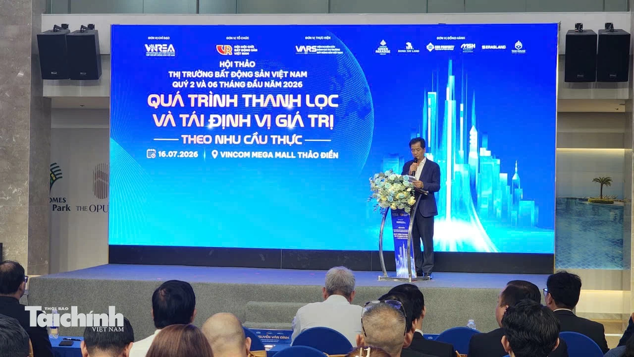 VARS: Thị trường bất động sản bước vào giai đoạn thanh lọc, dòng tiền hướng về giá trị thực