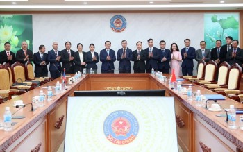 Bộ trưởng Ngô Văn Tuấn tiếp Bộ trưởng Bộ Nông nghiệp và Môi trường Lào Linkham Douangsavanh