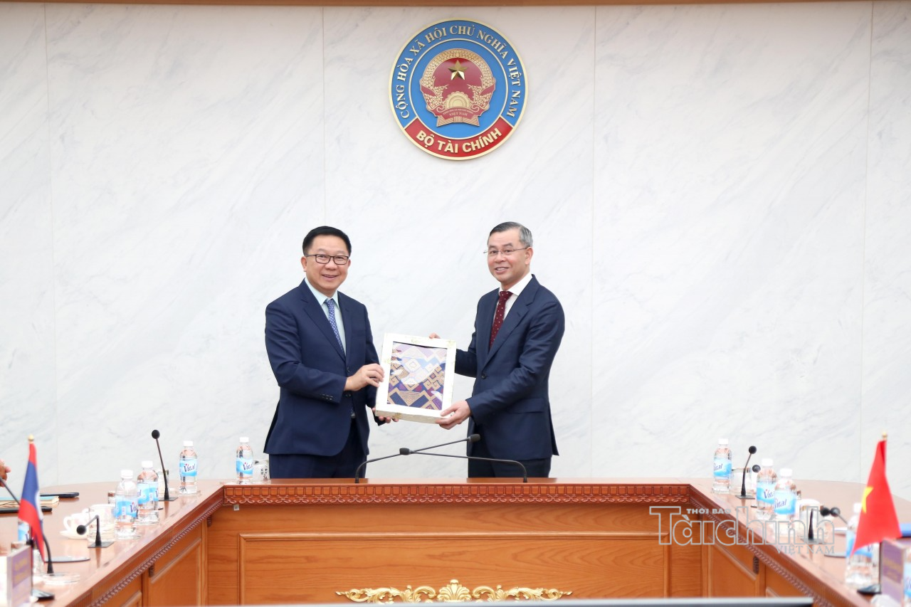 Bộ trưởng Ngô Văn Tuấn tiếp Bộ trưởng Bộ Nông nghiệp và Môi trường Lào Linkham Douangsavanh Bộ trưởng Ngô Văn Tuấn tiếp Bộ trưởng Bộ Nông nghiệp và Môi trường Lào Linkham Douangsavanh