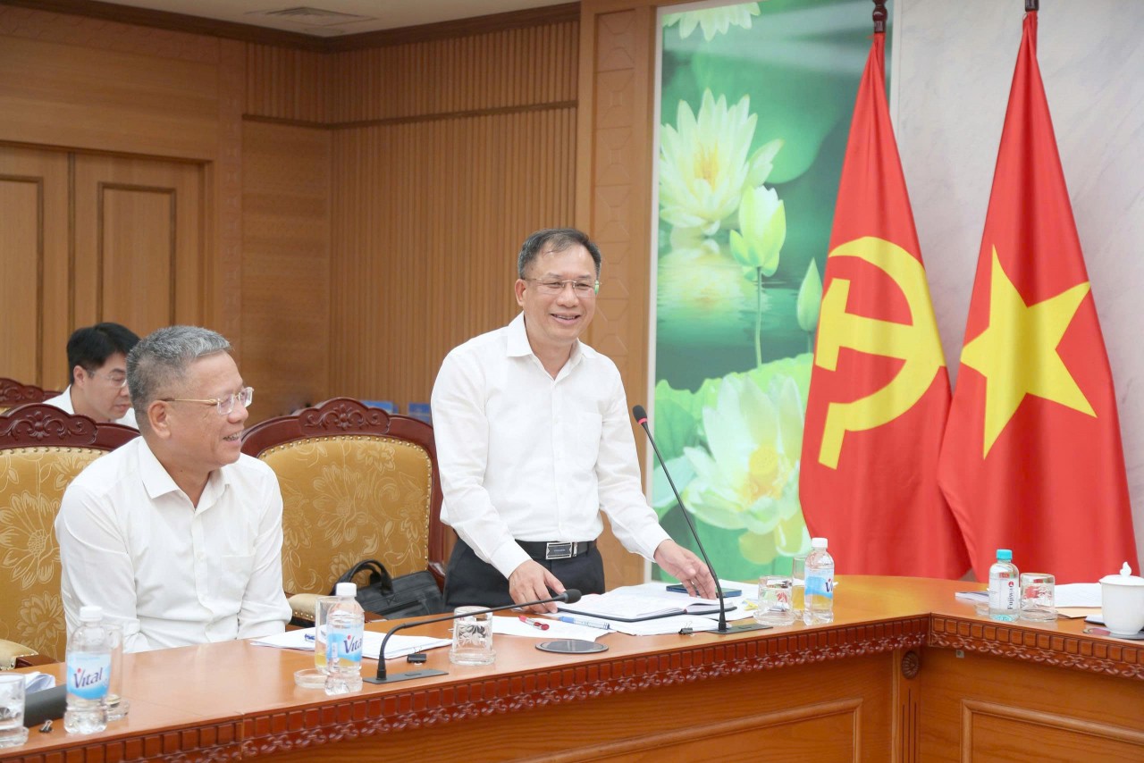 Bộ trưởng Ngô Văn Tuấn giao 7 nhiệm vụ trọng tâm cho Bảo hiểm xã hội Việt Nam