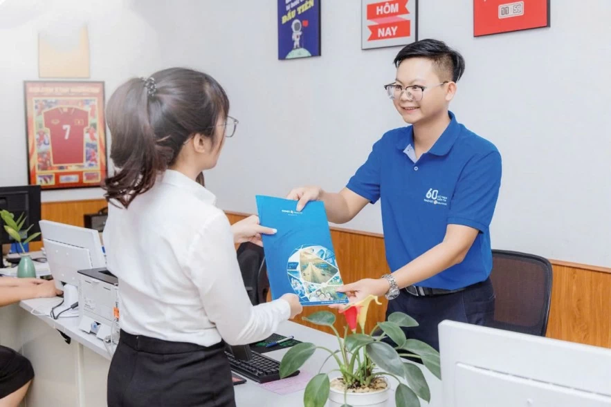 Đổi mới diện mạo kênh phân phối, lấy lại đà tăng trưởng bảo hiểm nhân thọ