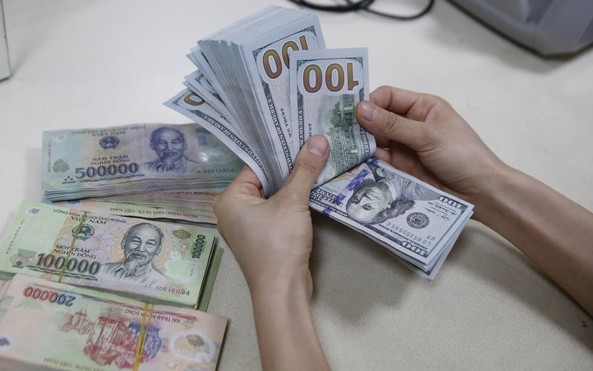 thi truong tien te tuan 13 17 7 hut rong gan 20 000 ty dong ty gia trung tam ap sat dinh lich su